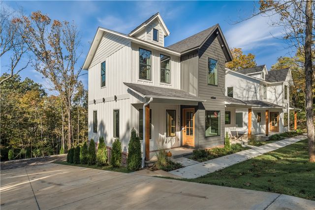 1765 Walnut Avenue, Fayetteville, AR 72703