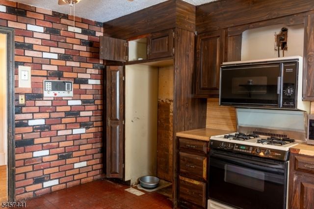 10 Moore Pl, Nutley Twp., NJ 07110