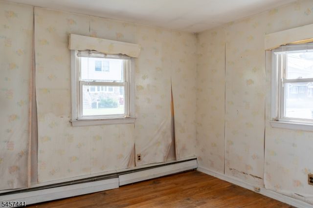 10 Moore Pl, Nutley Twp., NJ 07110