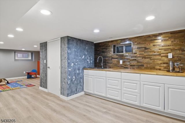 14 Espy Rd, Caldwell Boro Twp., NJ 07006