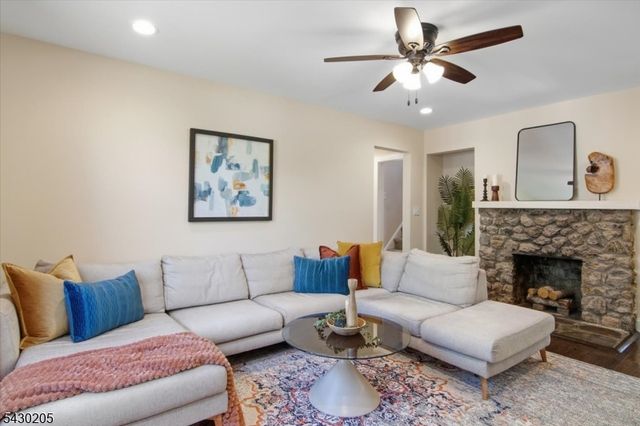 14 Espy Rd, Caldwell Boro Twp., NJ 07006