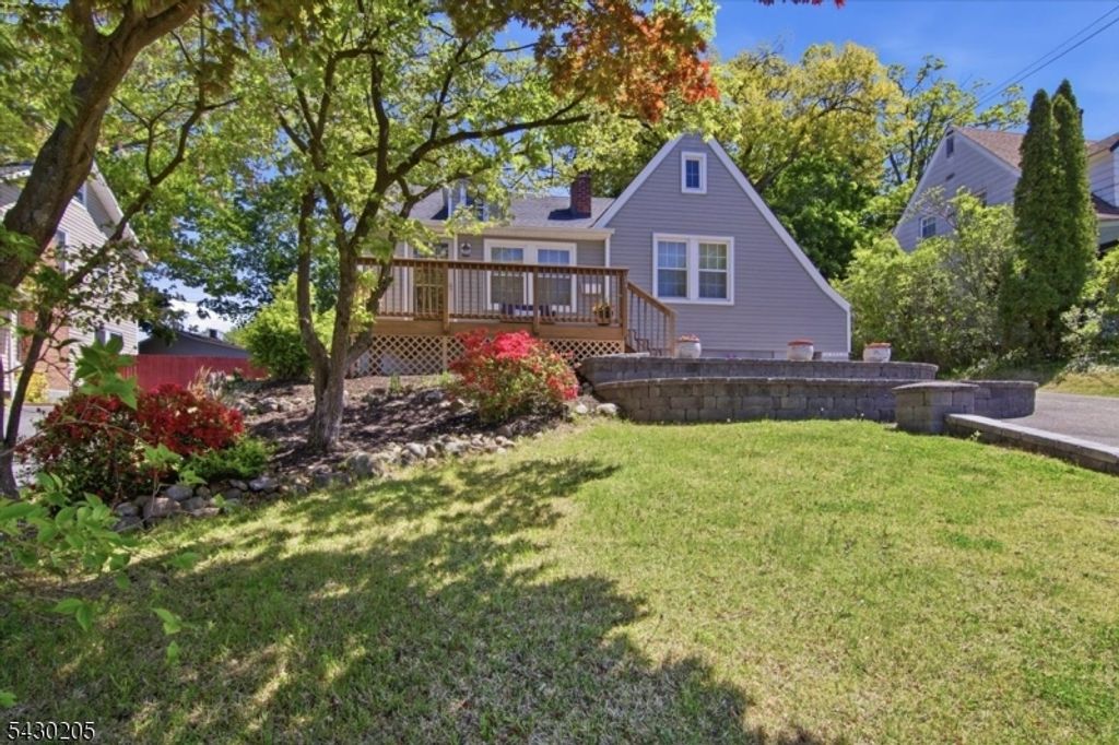 14 Espy Rd, Caldwell Boro Twp., NJ 07006