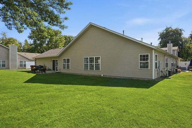 2267 Whispering Oaks Court, Highland, IN 46322