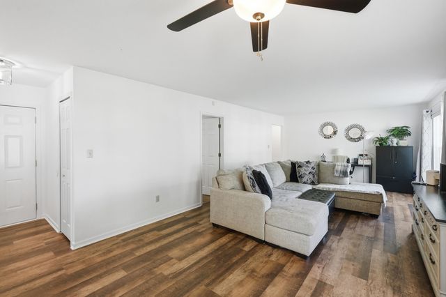2267 Whispering Oaks Court, Highland, IN 46322