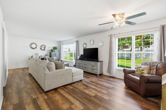 2267 Whispering Oaks Court, Highland, IN 46322