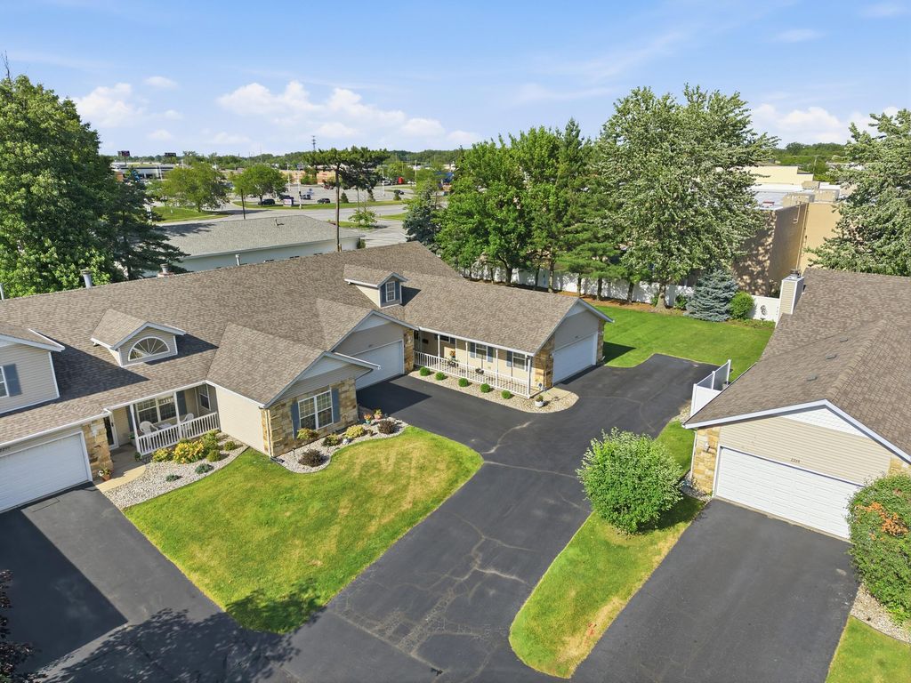 2267 Whispering Oaks Court, Highland, IN 46322