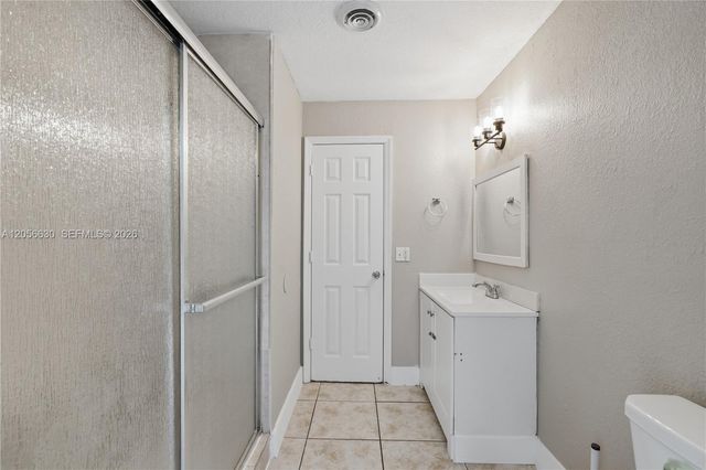 6581 NW 22nd Street, Sunrise, FL 33313