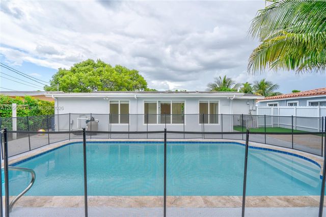 6581 NW 22nd Street, Sunrise, FL 33313