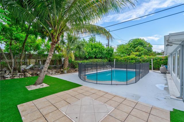 6581 NW 22nd Street, Sunrise, FL 33313