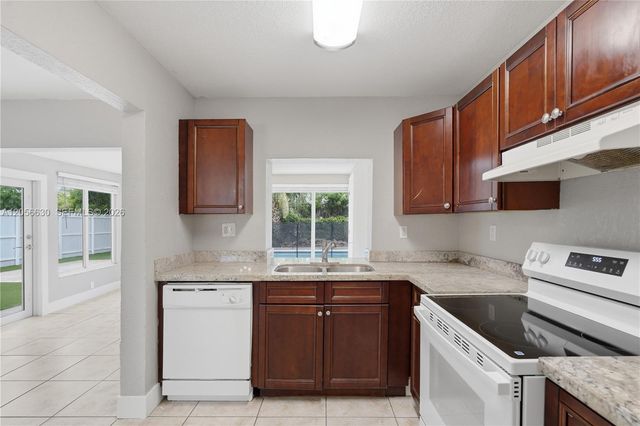 6581 NW 22nd Street, Sunrise, FL 33313