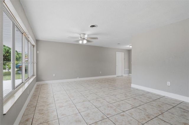 6581 NW 22nd Street, Sunrise, FL 33313