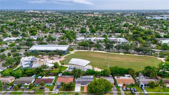 6581 NW 22nd Street, Sunrise, FL 33313