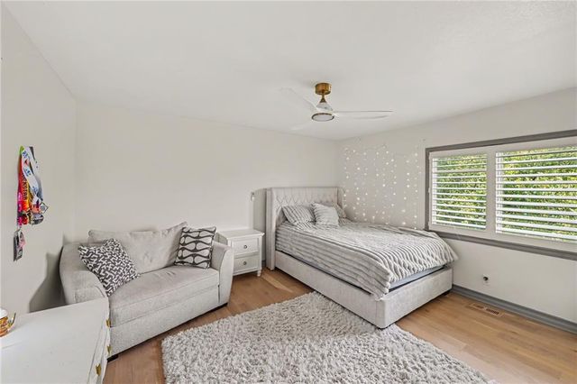 5346 W 123RD Street, Leawood, KS 66209