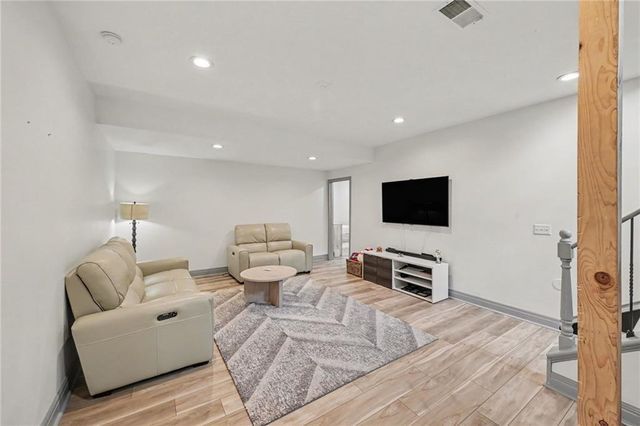 5346 W 123RD Street, Leawood, KS 66209
