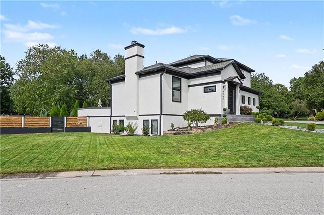 5346 W 123RD Street, Leawood, KS 66209