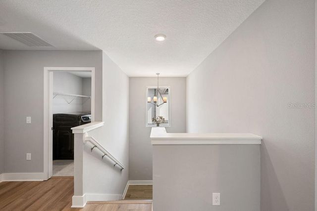 21 W STEELE STREET, Orlando, FL 32804