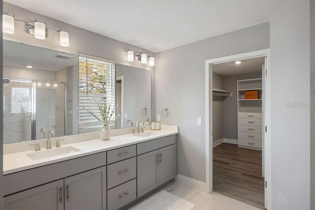 21 W STEELE STREET, Orlando, FL 32804