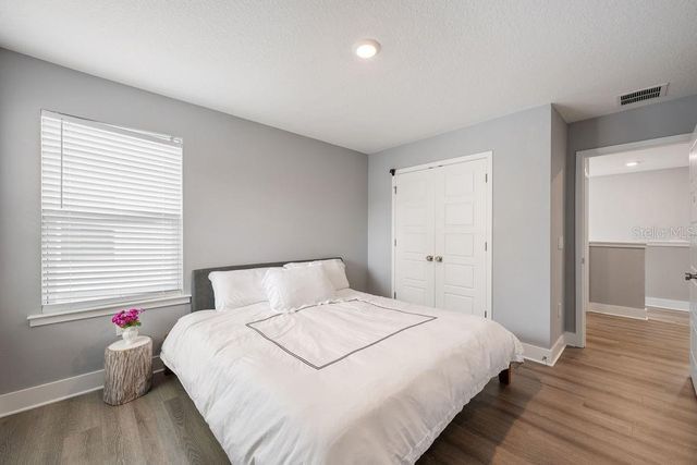 21 W STEELE STREET, Orlando, FL 32804