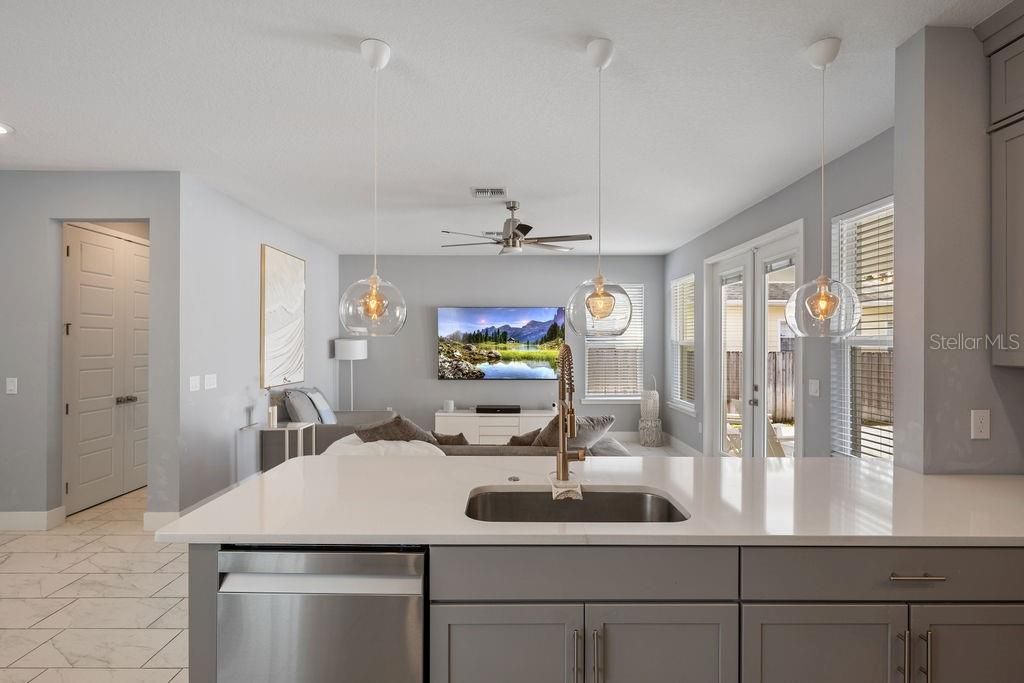 Image 13 of property listing at 21 W STEELE STREET, Orlando, FL 32804