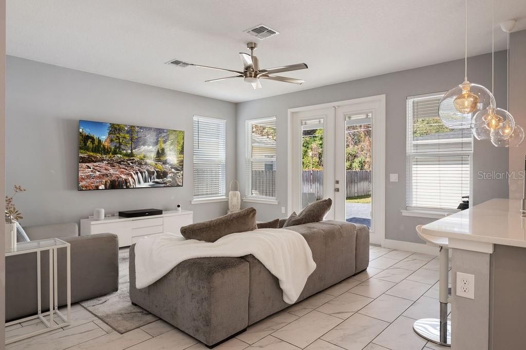 Image 15 of property listing at 21 W STEELE STREET, Orlando, FL 32804