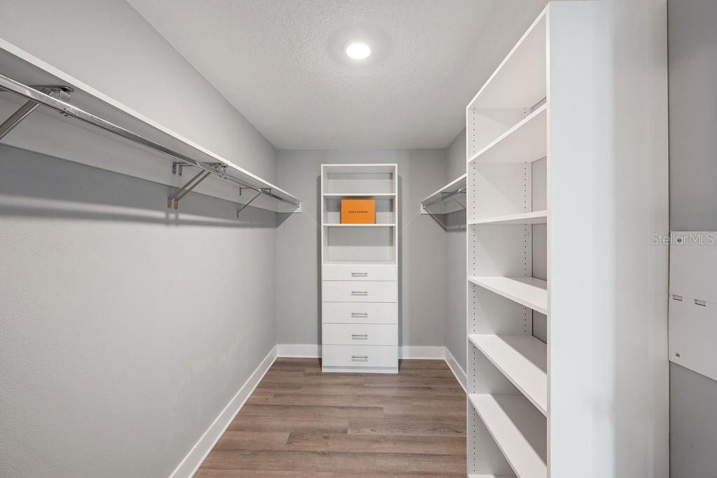 Image 22 of property listing at 21 W STEELE STREET, Orlando, FL 32804