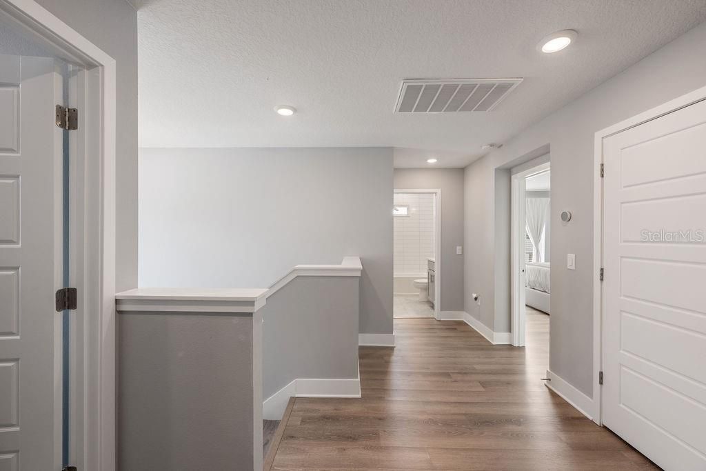 Image 23 of property listing at 21 W STEELE STREET, Orlando, FL 32804