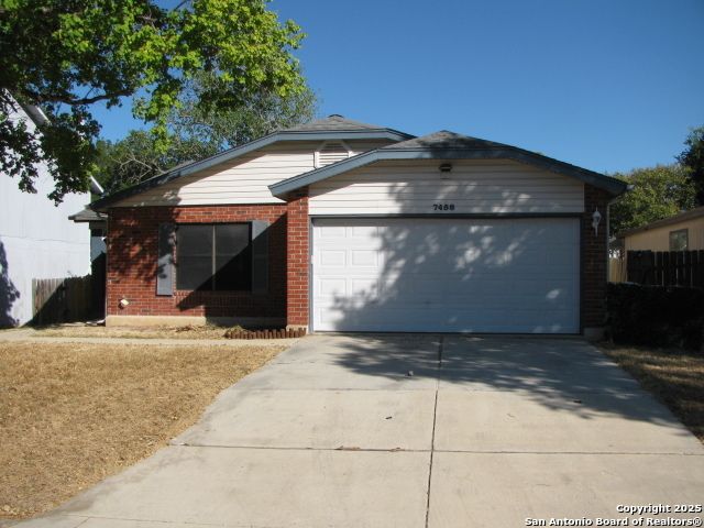 7458 Radford, San Antonio, TX 78244