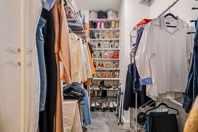 700 Church St Apt 803, Nashville, TN 37203