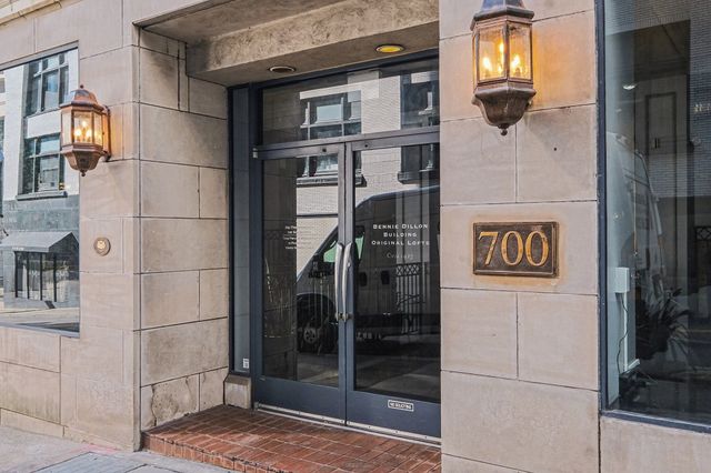 700 Church St Apt 803, Nashville, TN 37203