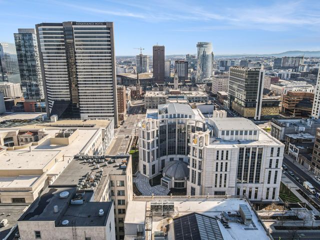 700 Church St Apt 803, Nashville, TN 37203