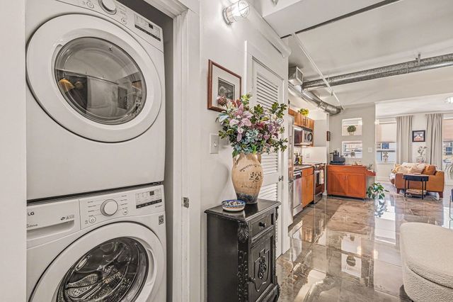700 Church St Apt 803, Nashville, TN 37203