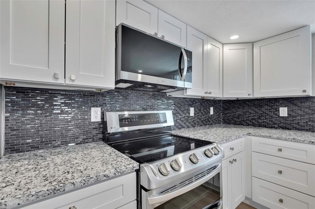 6703 SEAVIEW BOULEVARD, Hudson, FL 34667