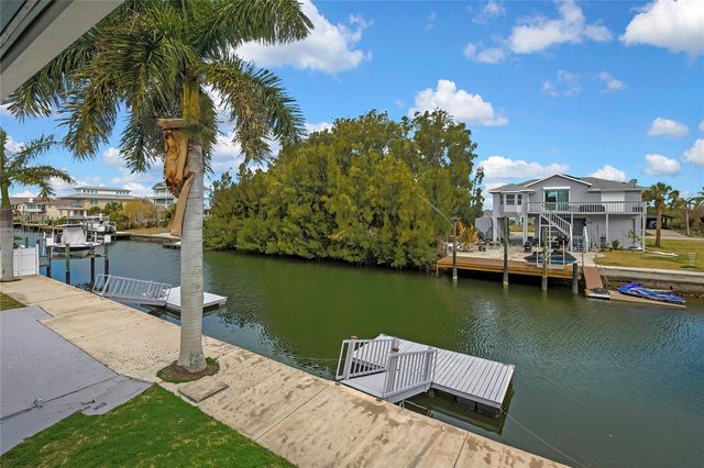 6703 SEAVIEW BOULEVARD, Hudson, FL 34667