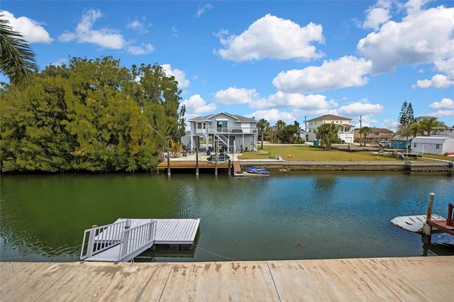 6703 SEAVIEW BOULEVARD, Hudson, FL 34667