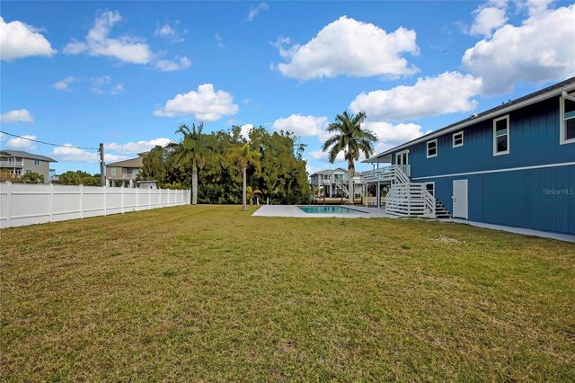 6703 SEAVIEW BOULEVARD, Hudson, FL 34667