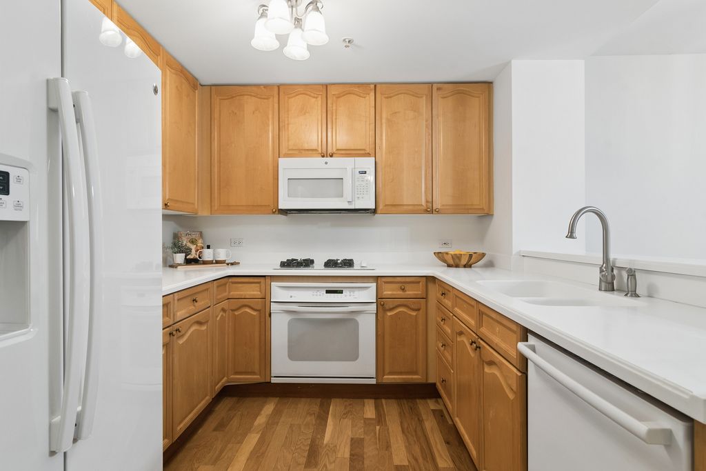 44 N Vail Avenue 508, Arlington Heights, IL 60005 — photo 5