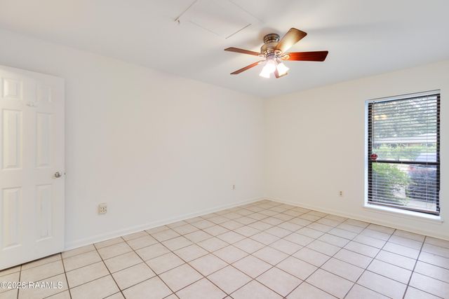 701 S College Apt 106, Lafayette, LA 70503