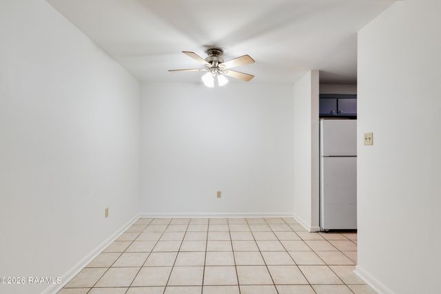 701 S College Apt 106, Lafayette, LA 70503