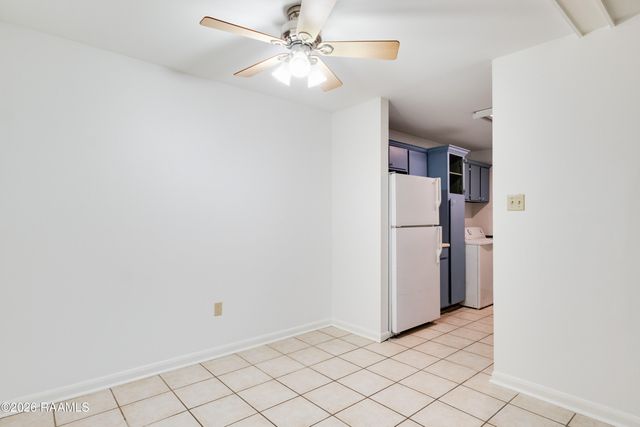 701 S College Apt 106, Lafayette, LA 70503