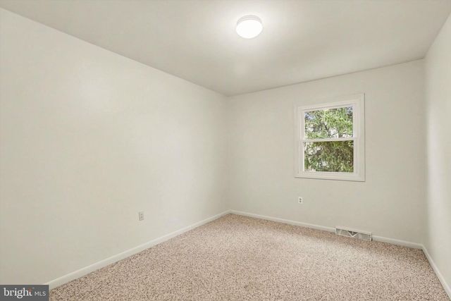 1725 ENGLISH DR, Mechanicsburg, PA 17055