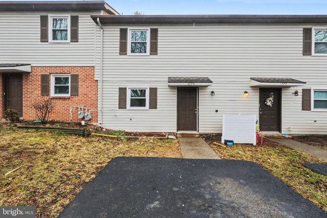 1725 ENGLISH DR, Mechanicsburg, PA 17055