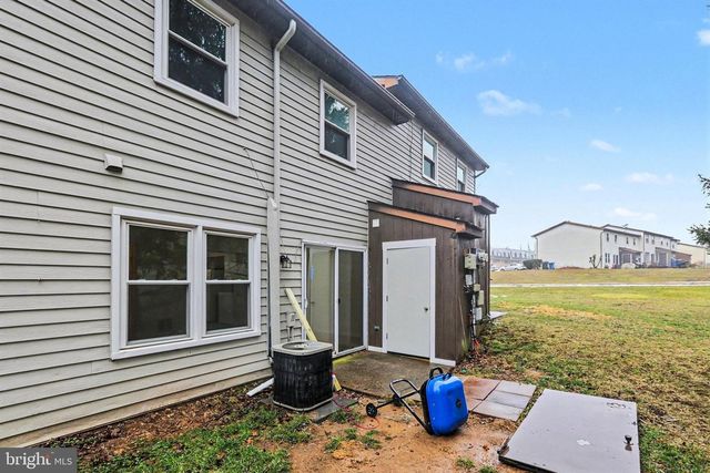 1725 ENGLISH DR, Mechanicsburg, PA 17055