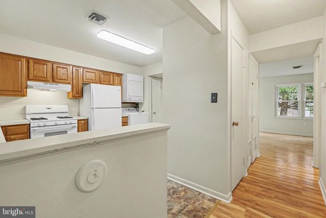 1725 ENGLISH DR, Mechanicsburg, PA 17055