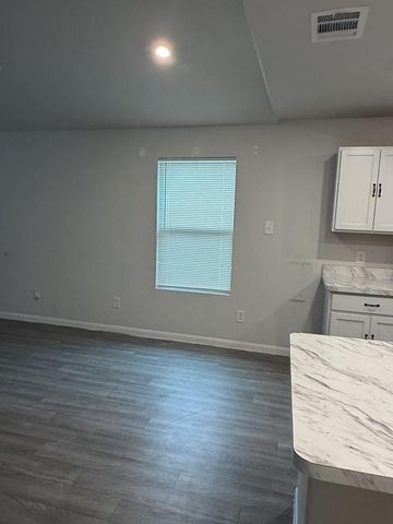 89 Road 51026, Cleveland, TX 77327