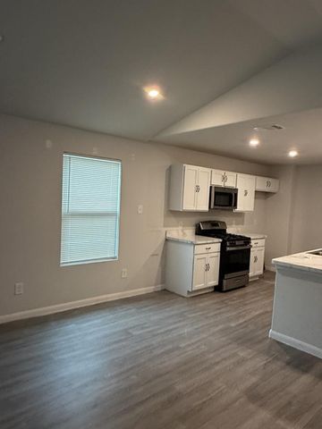 89 Road 51026, Cleveland, TX 77327