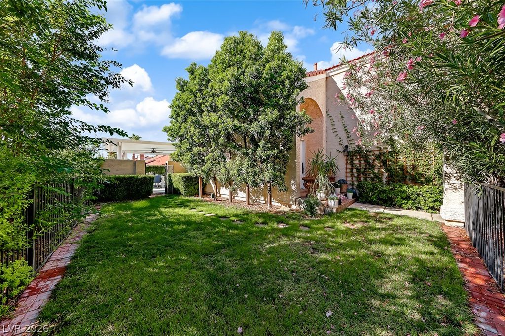 9701 Sierra Mesa Avenue, Las Vegas, NV 89117 — photo 5