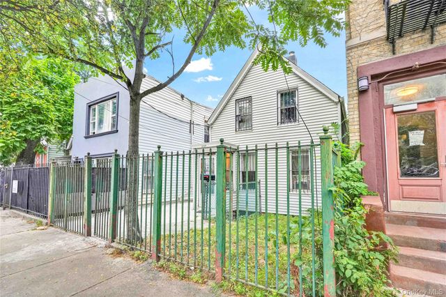 207 Bradford Street, Brooklyn, NY 11207