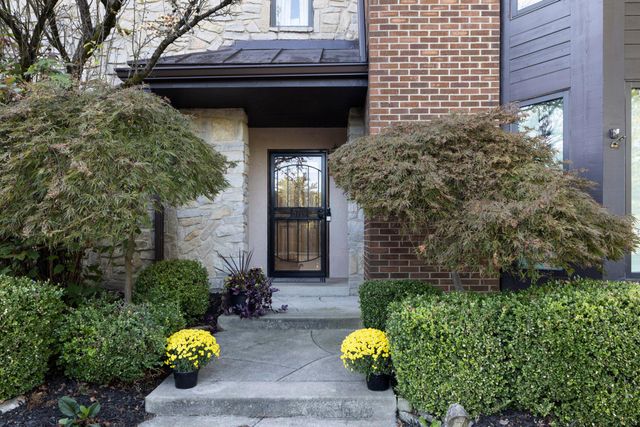 5719 Notre Dame Place, Columbus, OH 43213