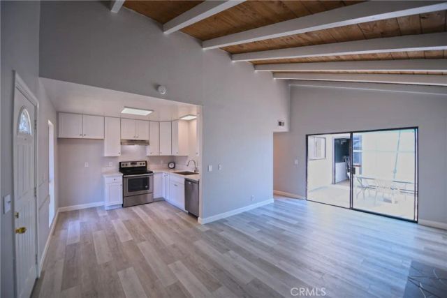 2264 Pamela A, Costa Mesa, CA 92627