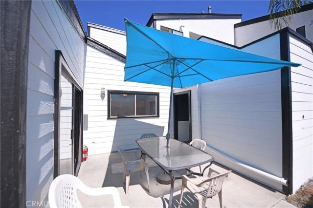 2264 Pamela A, Costa Mesa, CA 92627